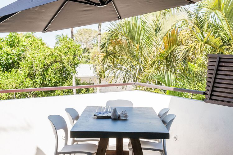 The Hideaway – 3 Bedrooms – Private Pool – Decks