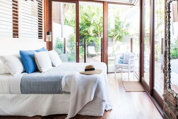 The Hideaway – 3 Bedrooms – Private Pool – Decks