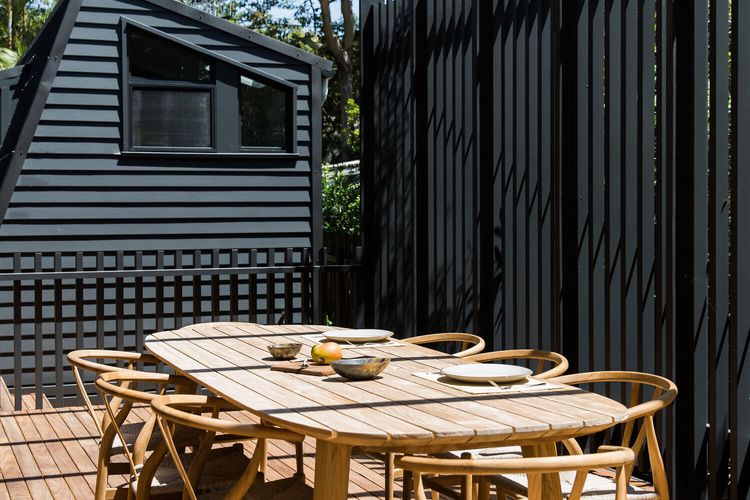 The Sunshine Bungalow – private pool – decks – location