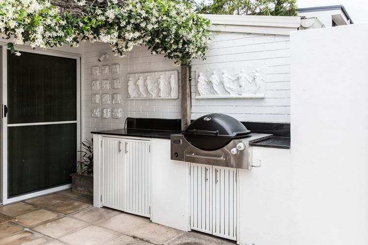ONE MAROLA – 1/33 Noosa Parade – stylish privacy in paradise.