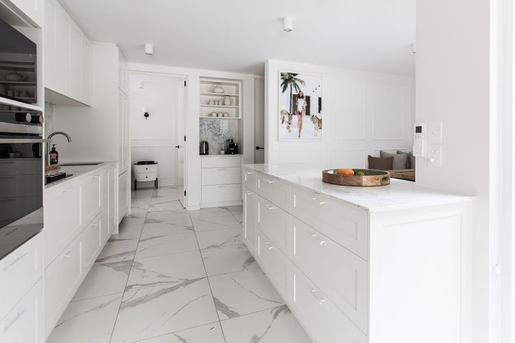 ONE MAROLA – 1/33 Noosa Parade – stylish privacy in paradise.