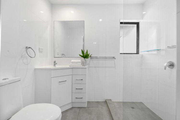 LE COURT 4 – NOOSA BEACH AND SHOPS