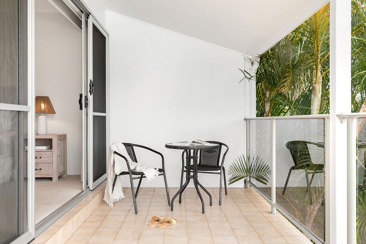 LE COURT 4 – NOOSA BEACH AND SHOPS
