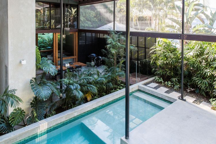 The Rainforest Retreat, Little Cove