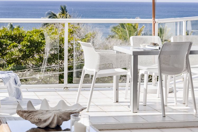 HYDRA – 3 BEDROOMS, OCEAN VIEWS, POOL
