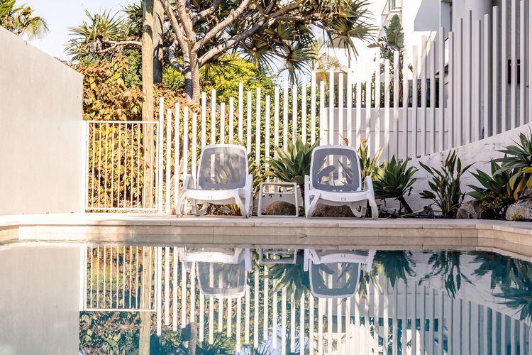 HYDRA – 3 BEDROOMS, OCEAN VIEWS, POOL