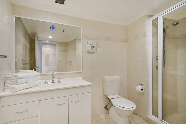 Ensuite bathroom 