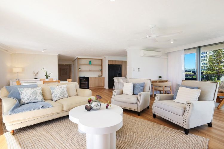 Lounge area