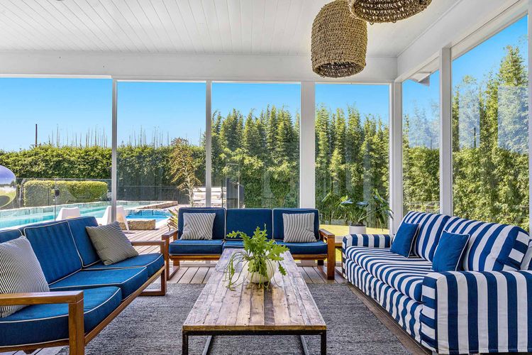 Villa St Helena – grand 7 BR estate with 25m pool