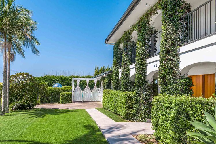 Villa St Helena – grand 7 BR estate with 25m pool