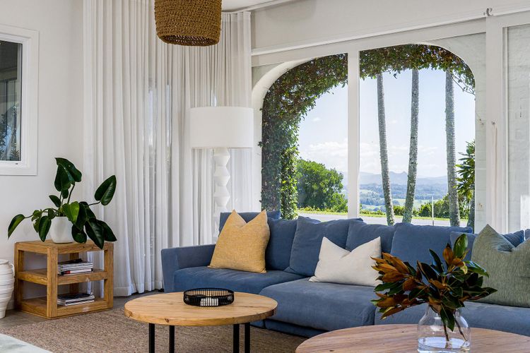 Villa St Helena – grand 7 BR estate with 25m pool