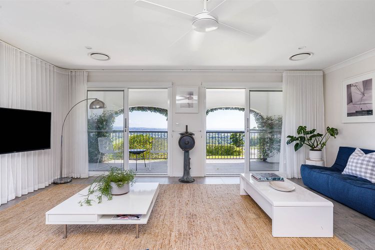 Villa St Helena – grand 7 BR estate with 25m pool