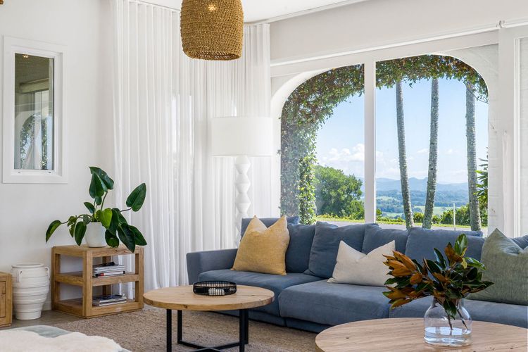 Villa St Helena – grand 7 BR estate with 25m pool