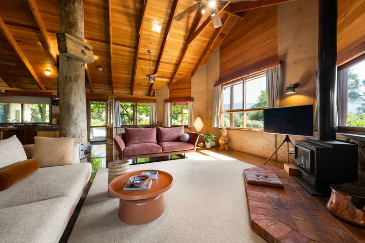 Earthen home