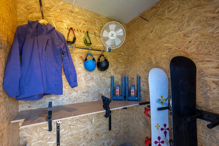 Storage/drying room 