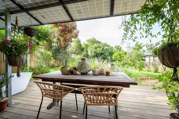 Outdoor dining table with 2 seats 
