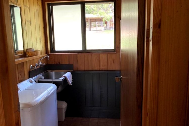 Woodbine Park Eco Cabin 03