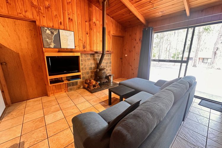 WOODBINE ECO CABIN 08