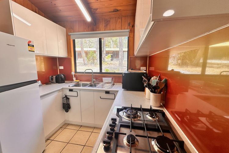 WOODBINE ECO CABINS 05