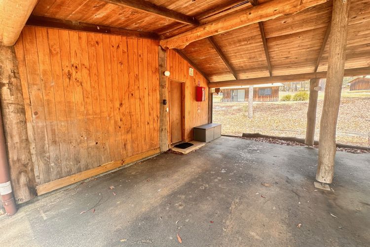 WOODBINE ECO CABINS 05