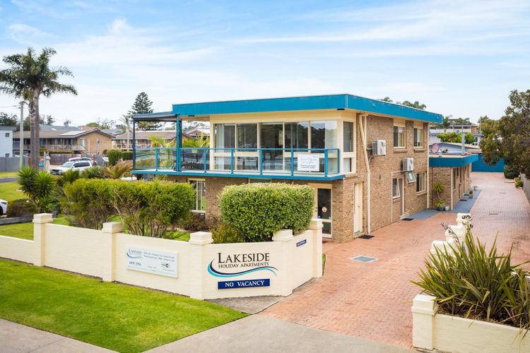 LAKESIDE 2