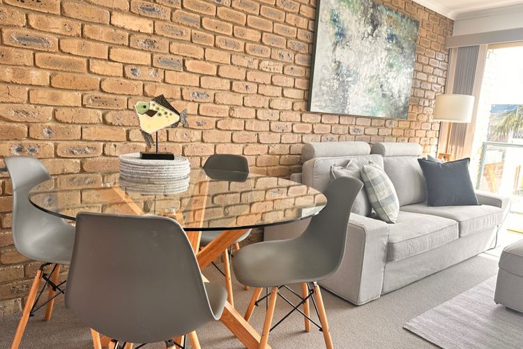 Lakeside Apartments 9