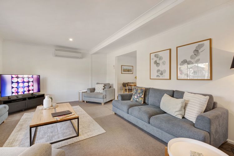 Toorak Place