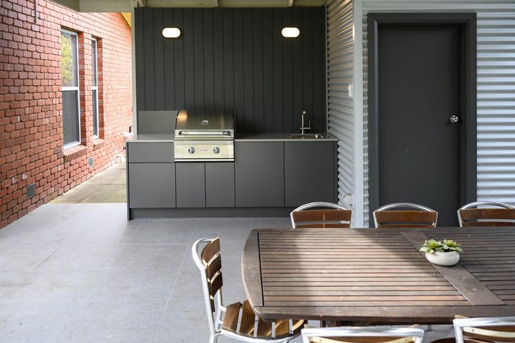 Cherry Lane – Close to the heart of Bright