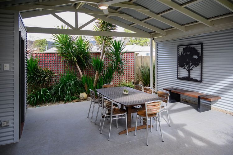 Cherry Lane – Close to the heart of Bright