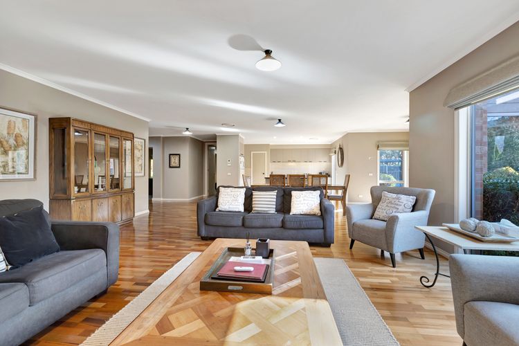 Collins Retreat – 4 Bedroom home with Pool