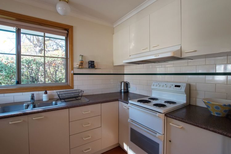 9a Woodlands Grove