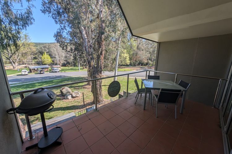 Unit 6 Centenary Park Townhouse