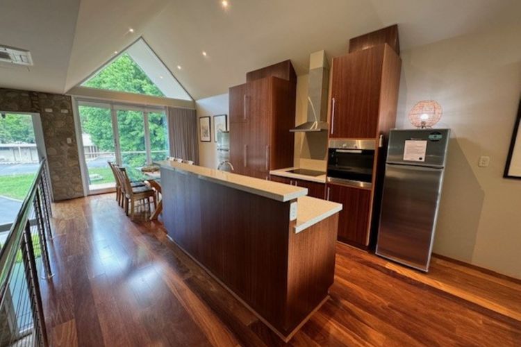 Unit 6 Centenary Park Townhouse