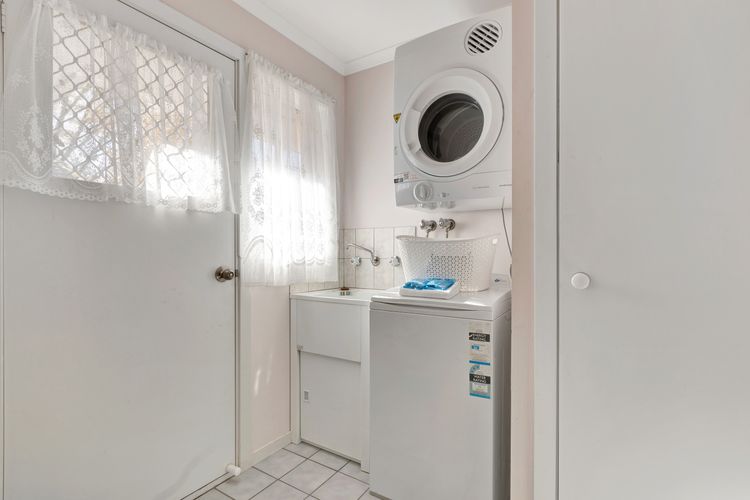 Wood Street Central – Central location!