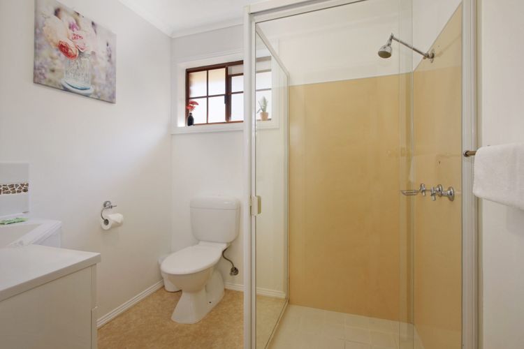 Cedar Cottage –  Unit 3 Tudor Village