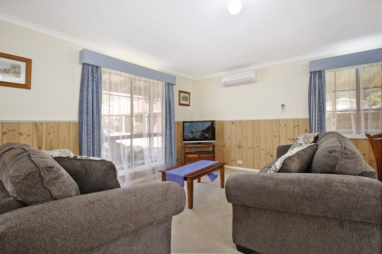 Cedar Cottage –  Unit 3 Tudor Village
