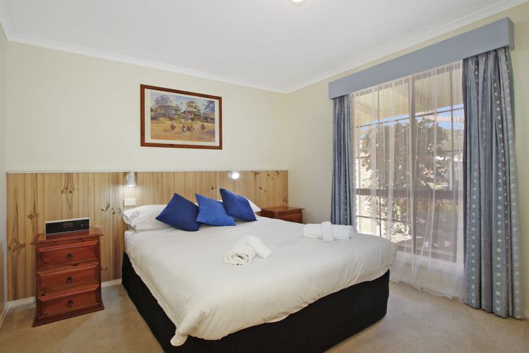 Cedar Cottage –  Unit 3 Tudor Village