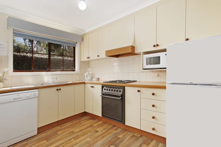 Cedar Cottage –  Unit 3 Tudor Village