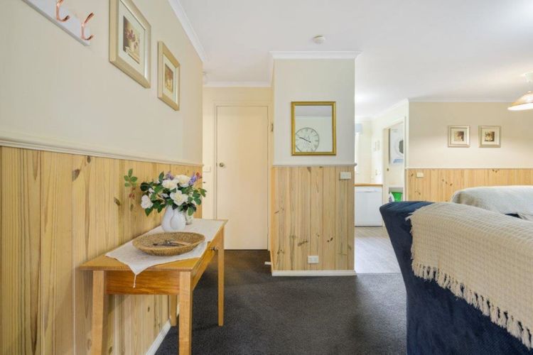 Oak Cottage – Unit 5 Tudor Village
