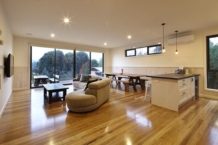 BLUE Haven In Bright Victoria