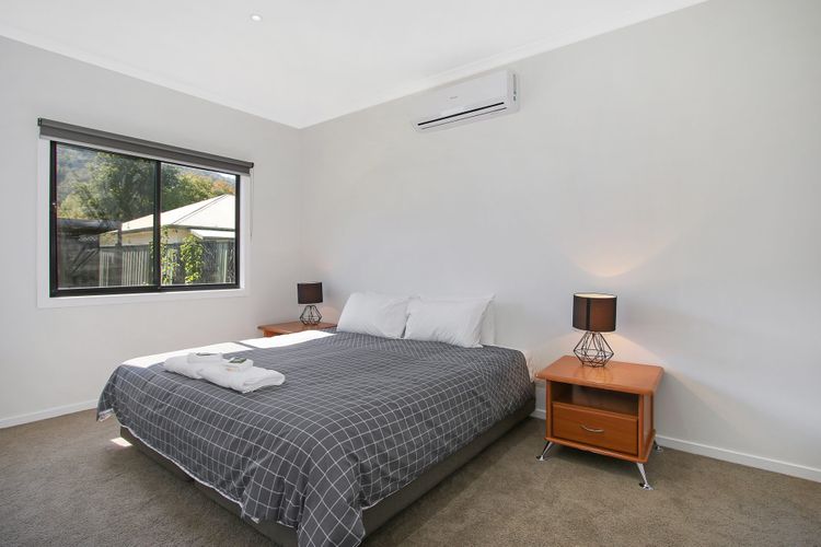 Snowgum Bright Retreat – 2