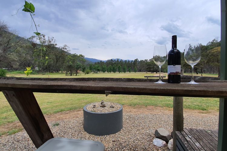 Feathertop Views and Barn