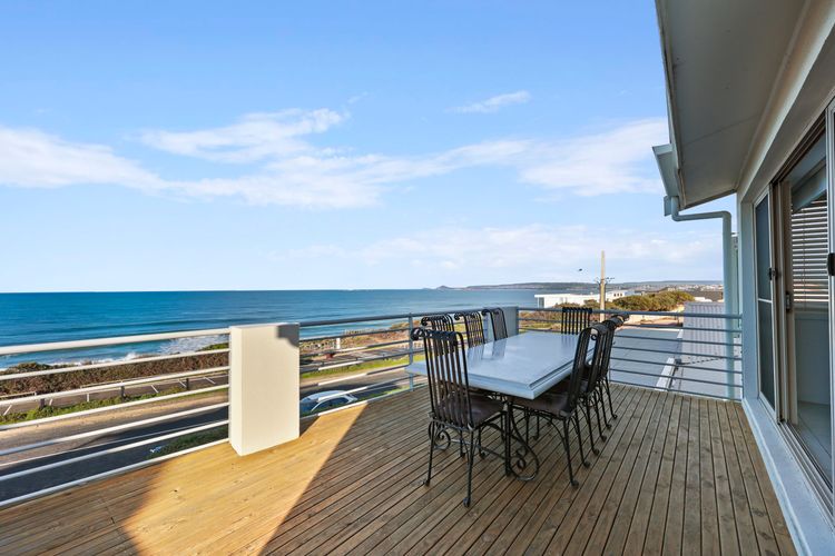 2/8 Railway Tce, Port Elliot