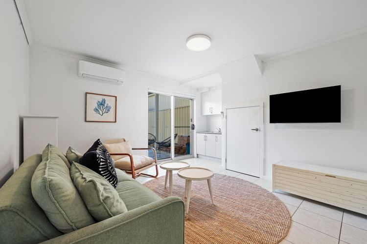 2/8 Railway Tce, Port Elliot