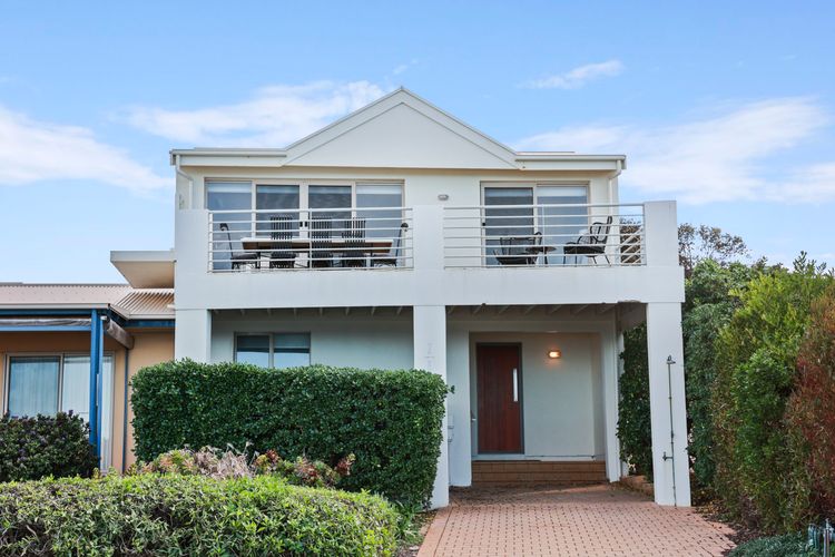 2/8 Railway Tce, Port Elliot