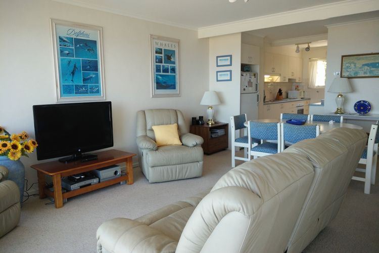 Lovely Unit with Glorious Sea Views