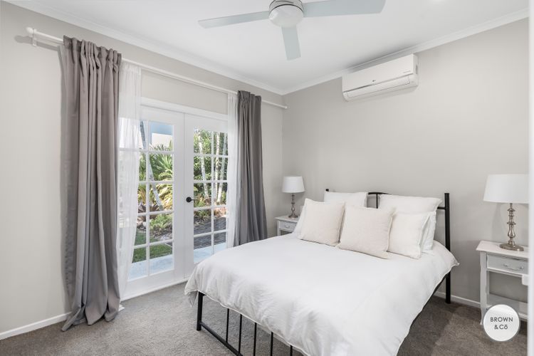 Maggie – Sunrise Beach POA 91+ days only