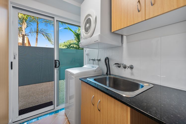 Riverview Apartment 1.1