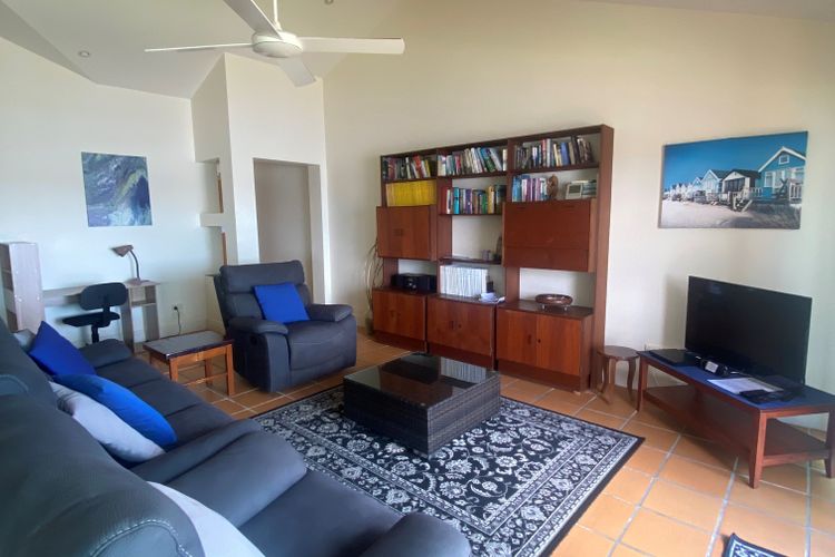 Riverview Apartment 2.6  3-5 Riverview Street