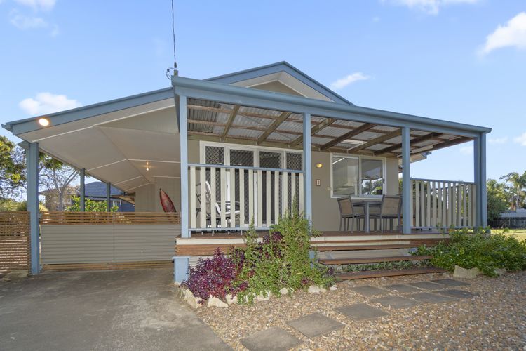 Hibiscus Cottage